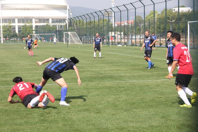 一枚小徽章何以成为亚沙会社交“硬通货”？