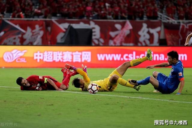 三分压哨绝杀！勇士险胜快船 库里9分哈登13分