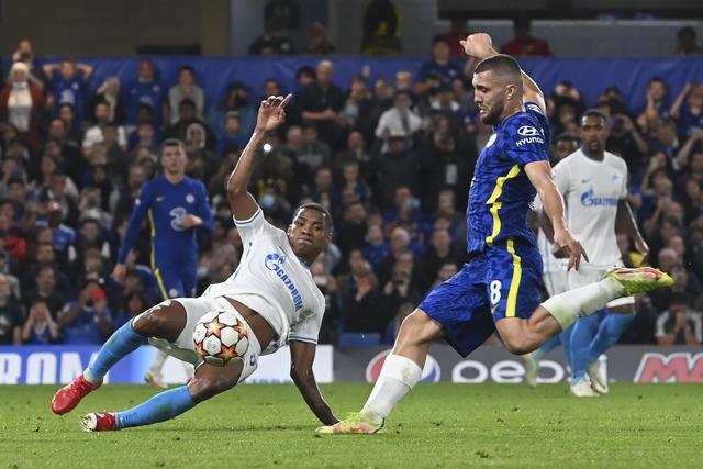 王哲林25分上海胜天津 胡金秋22+10广厦胜深圳